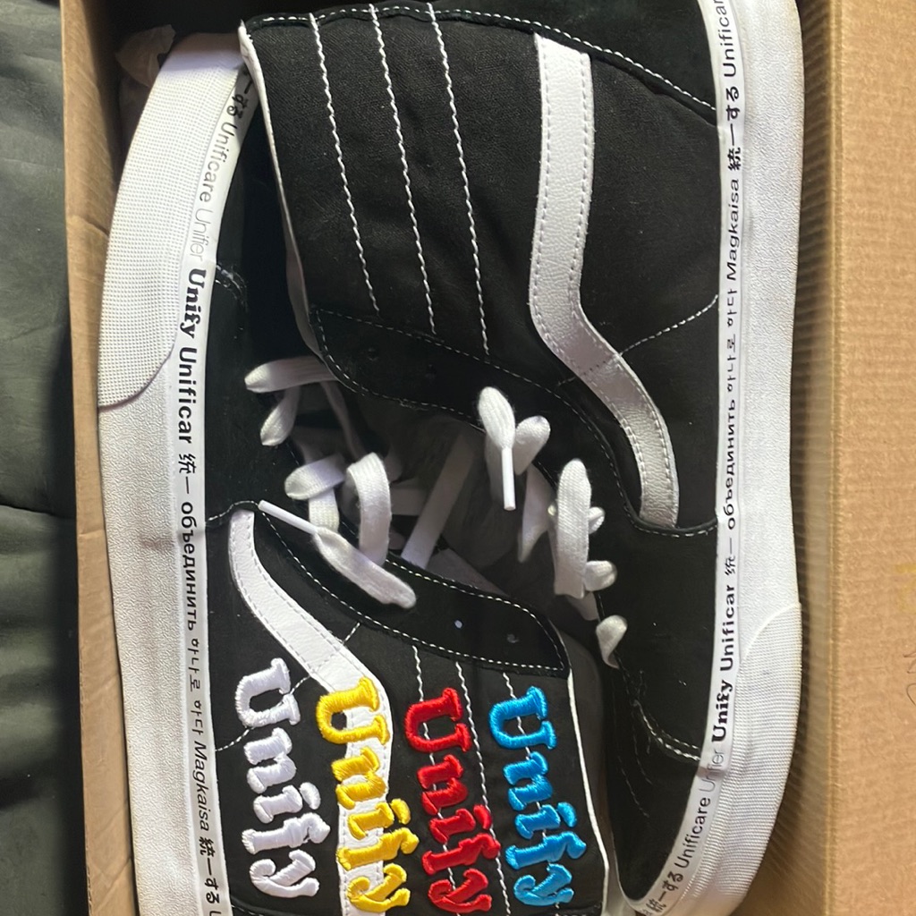Black /Multi
